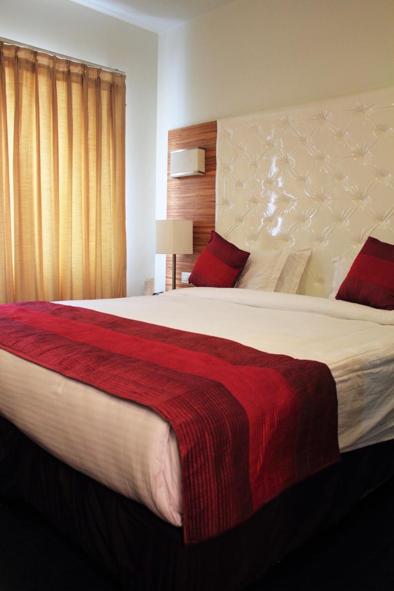 Hotel Ivory 32 New Delhi Bagian luar foto